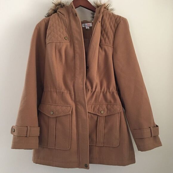 d & co jacket with faux fur hood | Size Medium - Picture 1 of 11